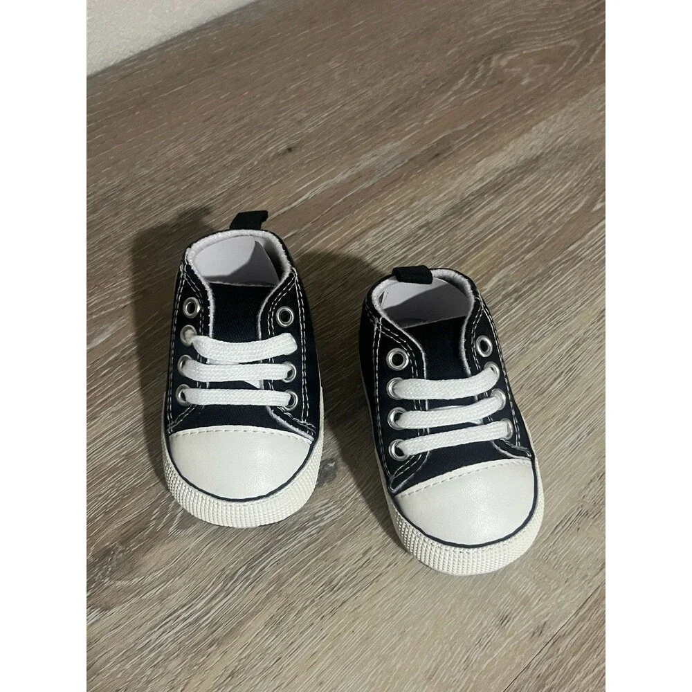 Baby Infant Unisex Classic Canvas Crib Sneaker Shoes, Size 1 (0-6 Months) NEW